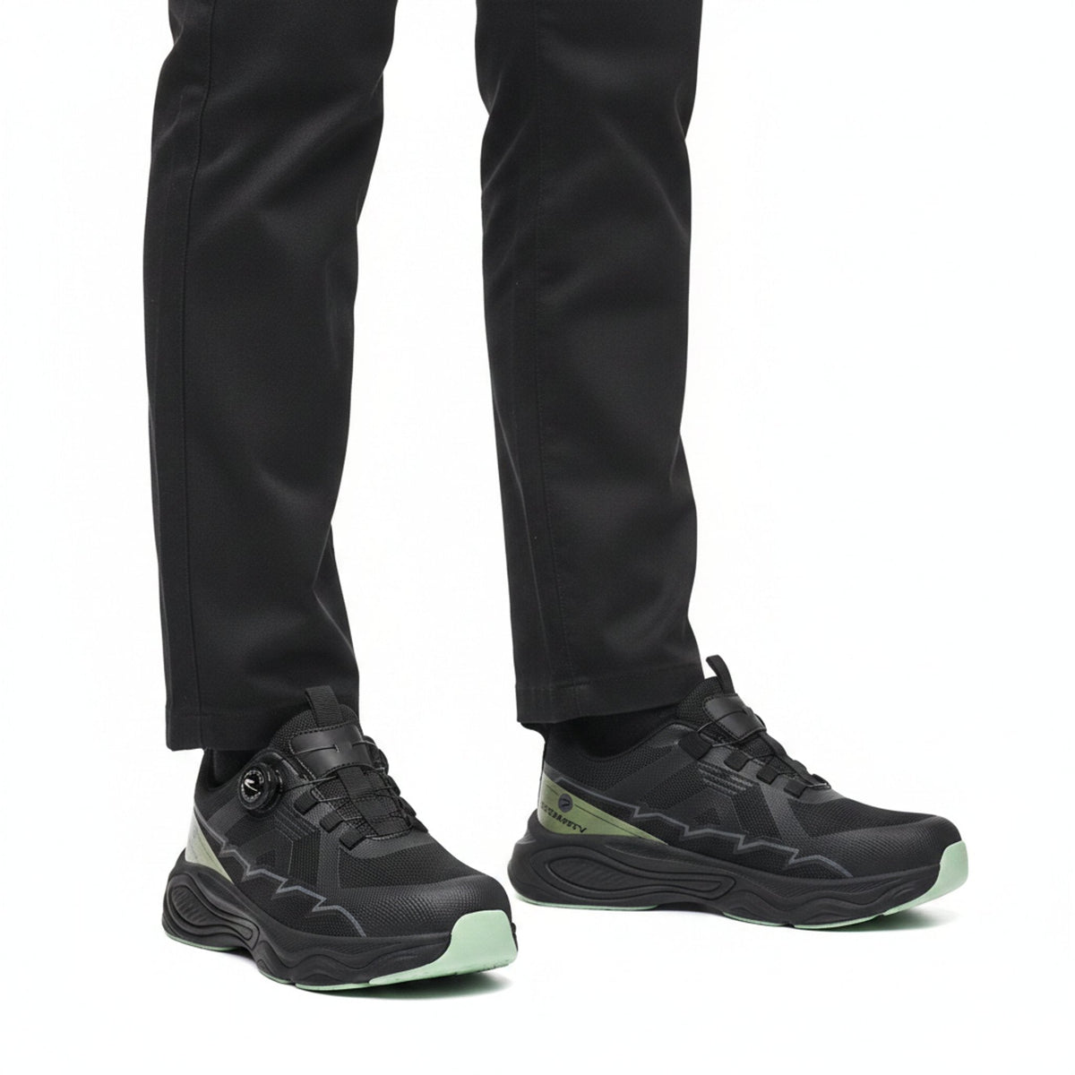 RewanPro ForcePro – buty robocze S3, czarno-zielone, widok z przodu w studiu