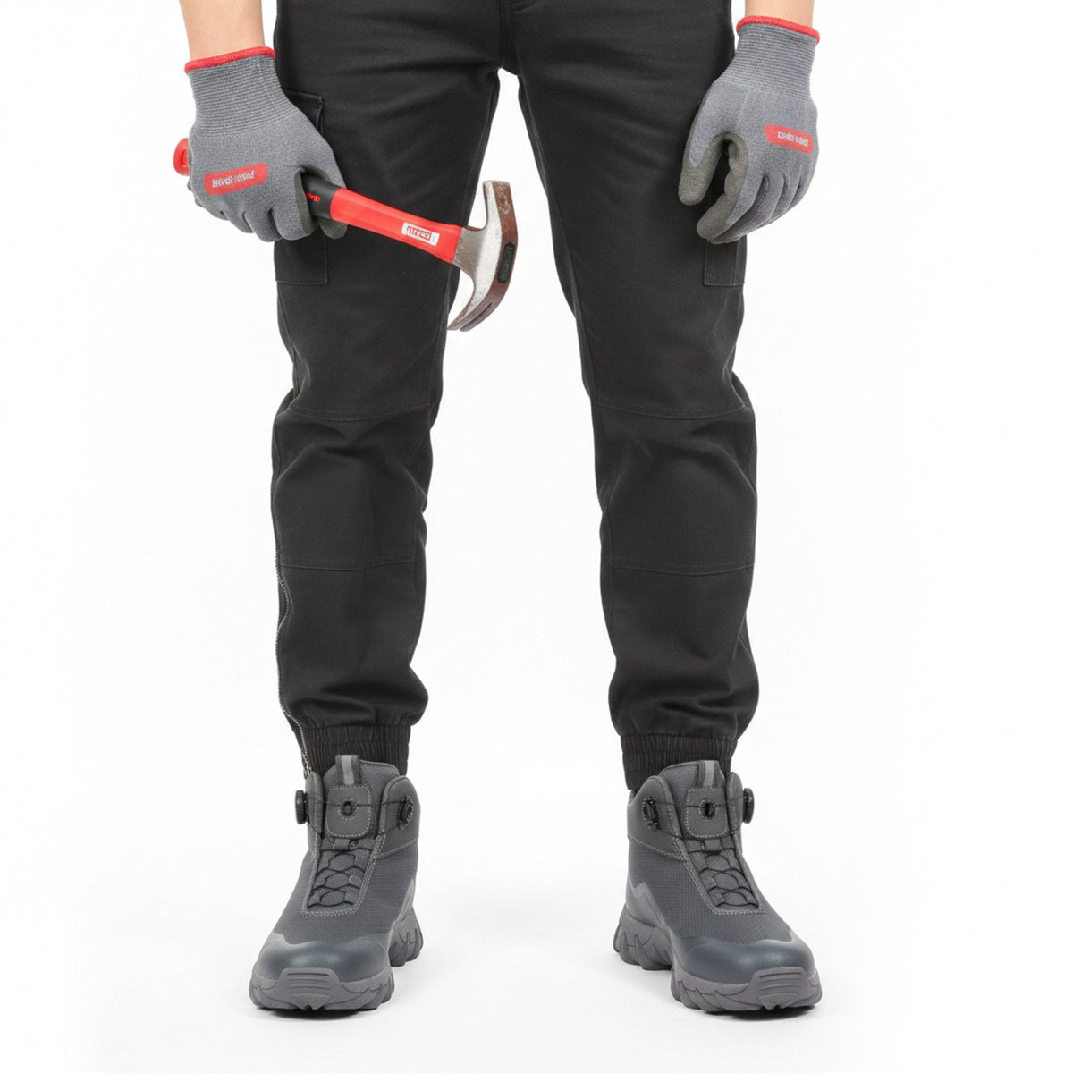 RewanPro Arot – ocieplane buty robocze S3, szare, scena robocza z młotkiem