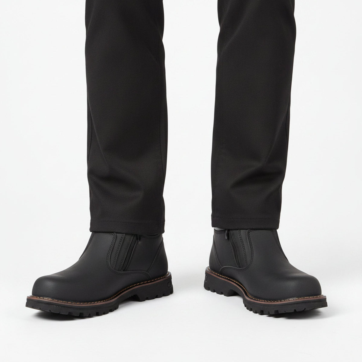 RewanPro Evo – buty robocze S3, czarne, widok z przodu w studiu