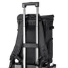RewanPro Rear - widok boczny plecaka roll-top, smukła sylwetka