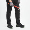 RewanPro ForcePro – buty robocze S3, czarno-zielone, scena robocza z młotkiem