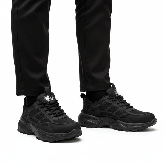 RewanPro 75Plus – damskie buty robocze S1, czarne, widok z przodu w studiu